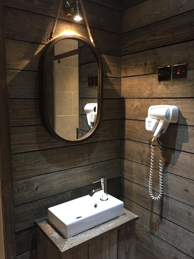 Hotel Tilted Wig Warwick  Zewnętrze zdjęcie